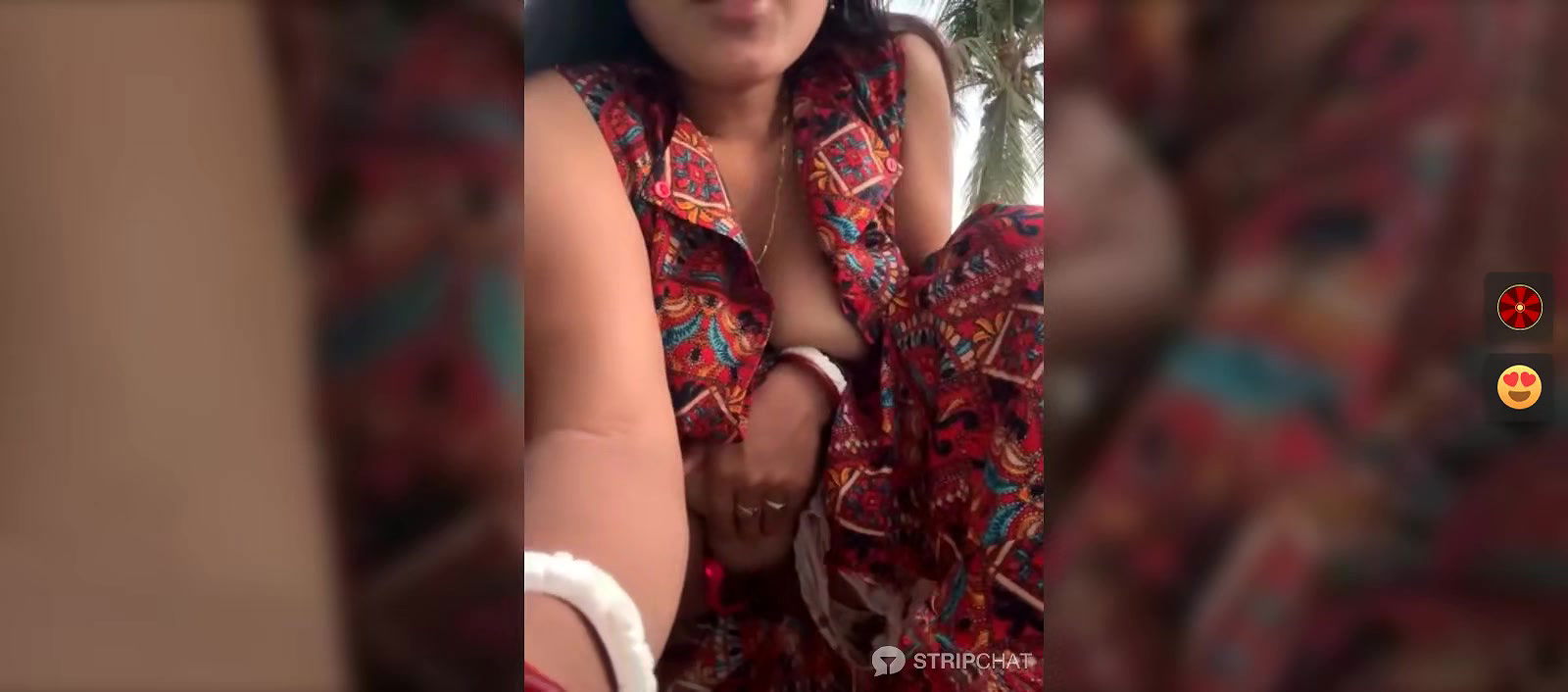 Bhabhi sexy striptease and boobs press hot show2