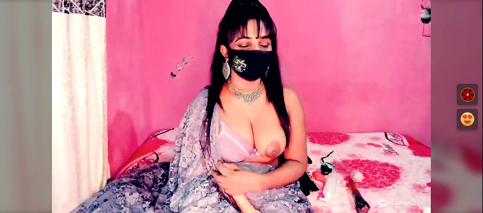 Horny Girl in saree Teasing by Showing her boobs 22