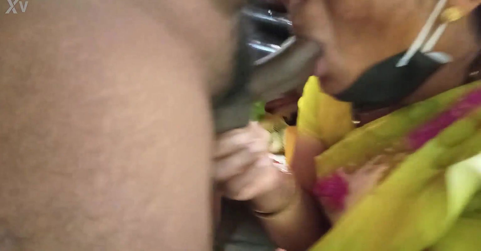 Andhra maid got mouth fucked in kitchen