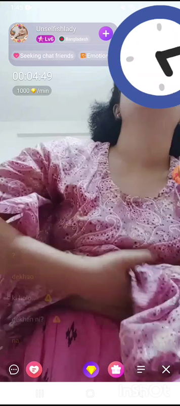 Cute bd girl show boobs in chamet