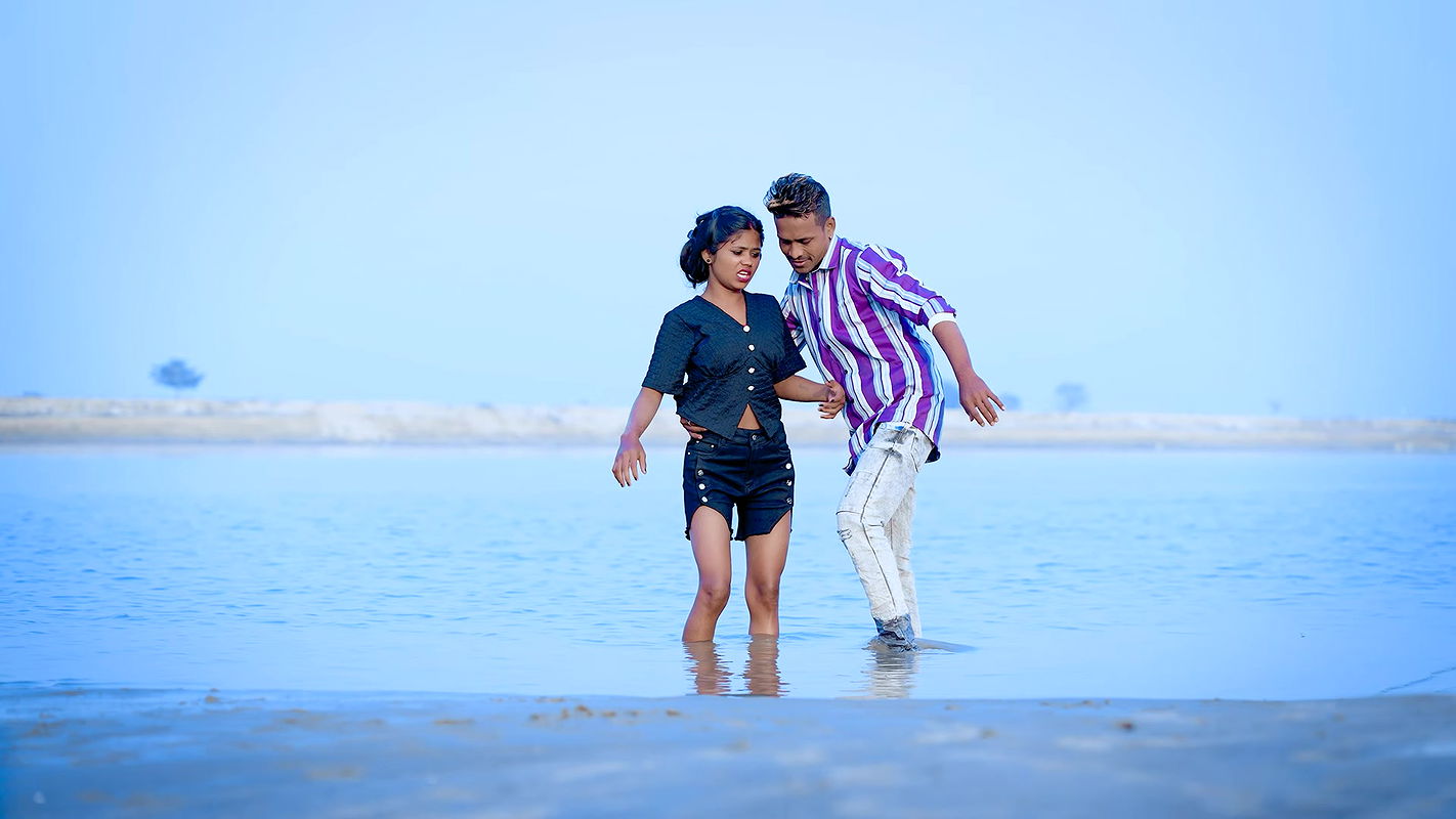 VERY HOT – Juli boobs grabbed & squeezed many times, ass squeezed hard, face sucked