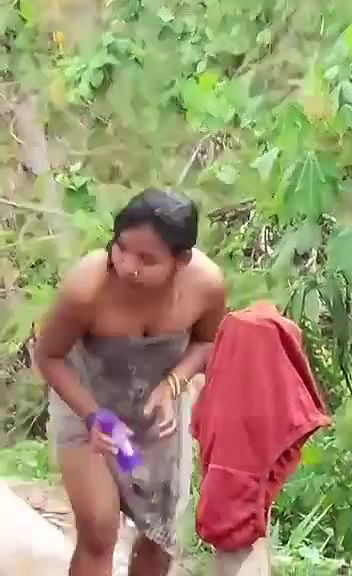 Beautiful Sexy Girl Outdoor Bathing And Showing Everything To A Truck Driver