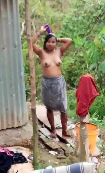 Beautiful Sexy Girl Outdoor Bathing And Showing Everything To A Truck Driver