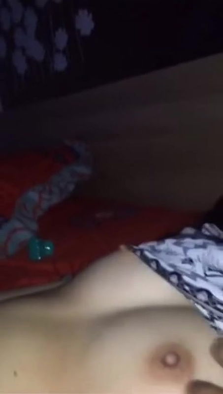 Indo Girlfriend Group Sex with Friends