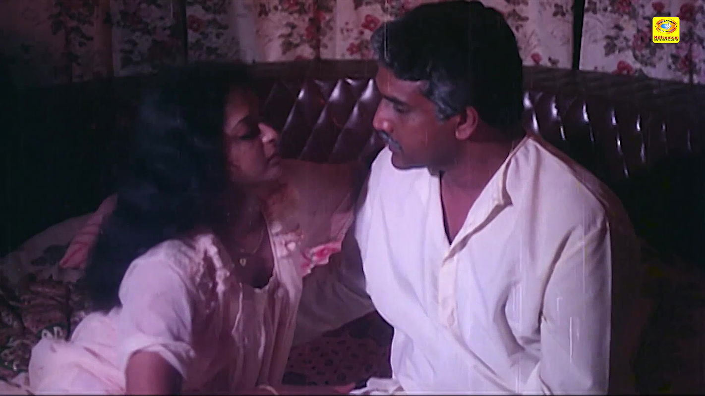 Priyanka,Unk Hot Seduction Scenes Compilation-Padata Veenayum Paadum (1990)