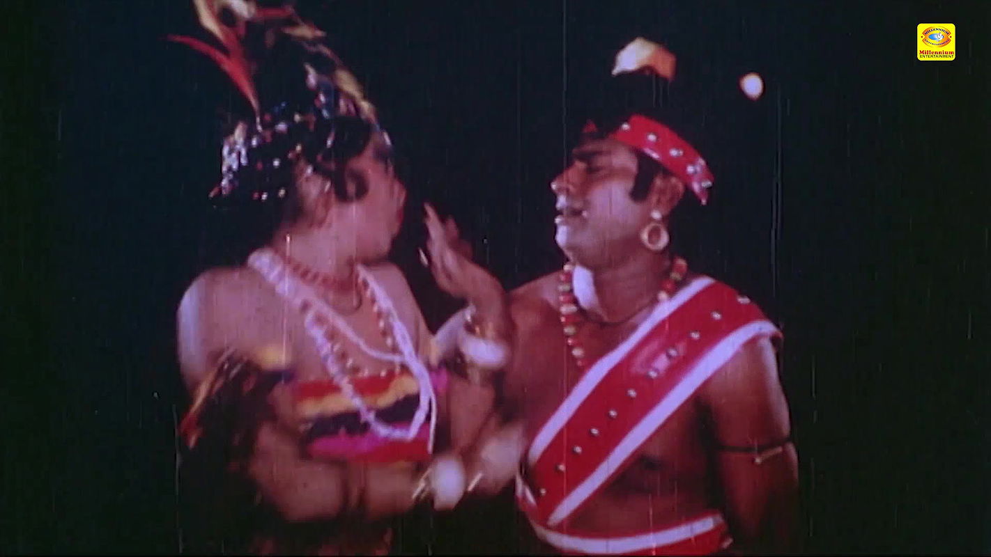 Priyanka,Unk Hot Seduction Scenes Compilation-Padata Veenayum Paadum (1990)