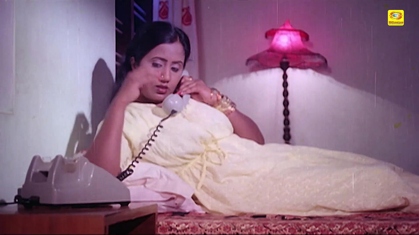 Priyanka,Unk Hot Seduction Scenes Compilation-Padata Veenayum Paadum (1990)