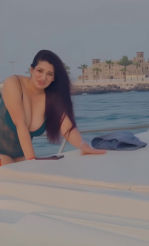Rasha Kirmani’s boob slip AI EDIT