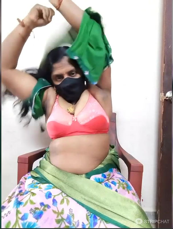 Sowjanya-telugu-stripchat-ticket-show
