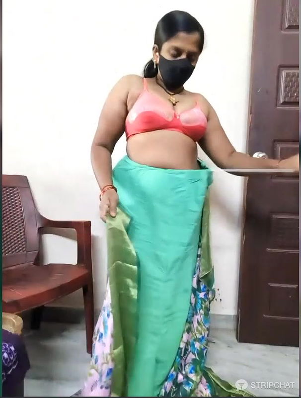 Sowjanya-telugu-stripchat-ticket-show