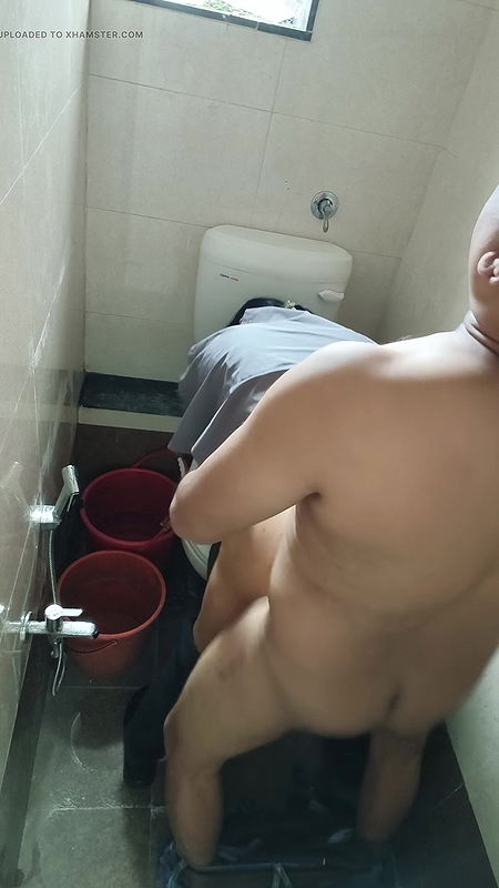 Madam fucked standing in the office toilet