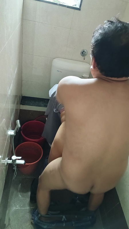 Madam fucked standing in the office toilet