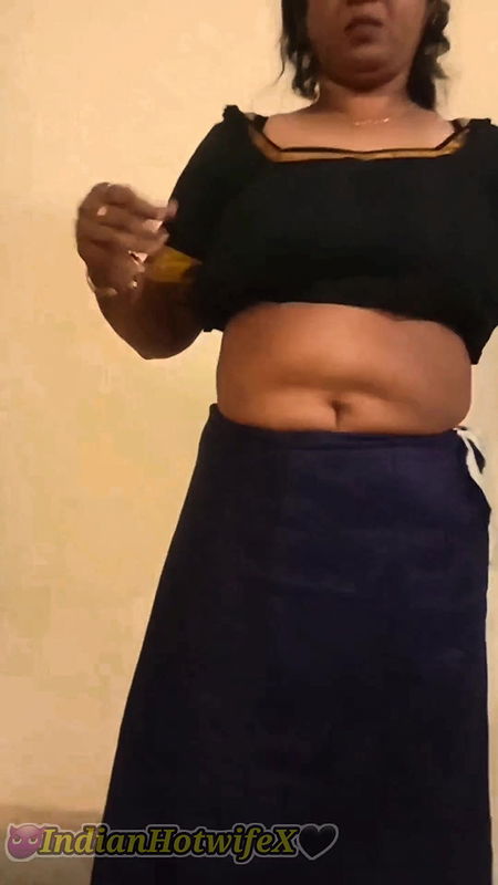 Desi Tamil Mature Wife Lux Black Saree Tease Shows Big Boobs Ass & Hairy Pussy!