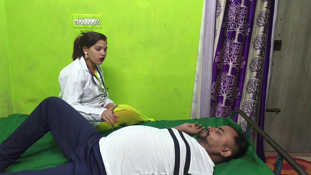 Hot Indian Ladies Doctor Fucked by Her Patient When She Is Tritment Her Clinic