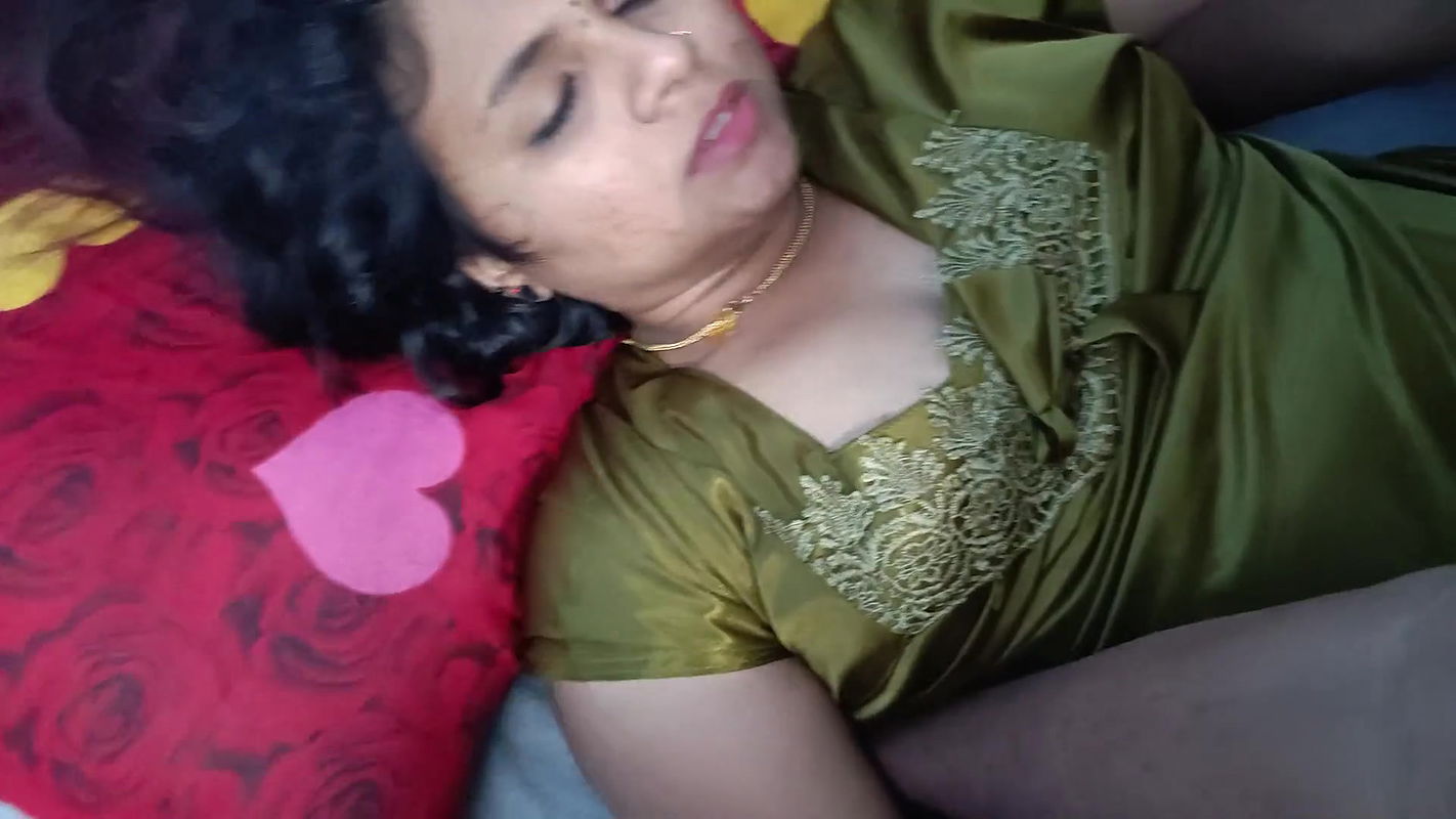 Cuckold Husband Convience Wife to Do Enjoy Hard Fuck with Boyfriend and Husband Recorded the Video