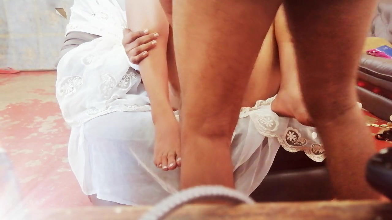 My Sexy Step Mom Was so Depressed My Daddy Works on Christmas Day, She Lift Her Pussy to Get Fucked From Me