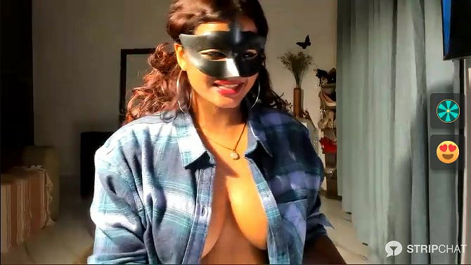 Bad_Girl_Kayra69-stripchat-ticket-show