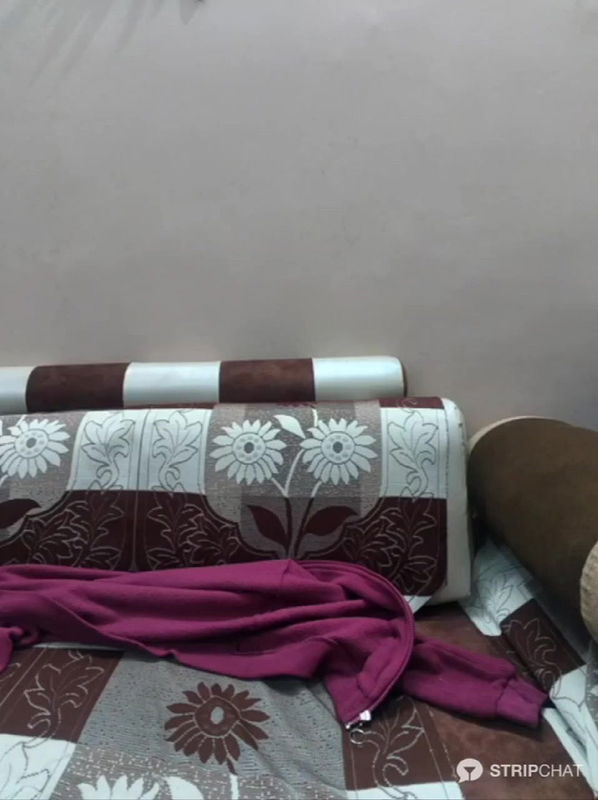 Bhabhi-Devarf-stripchat-ticket-show