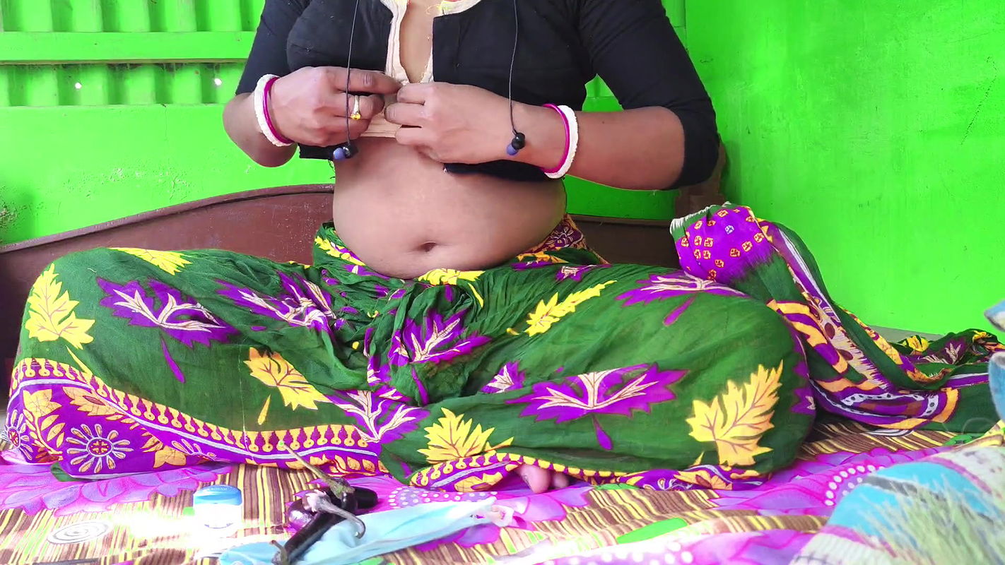 Hot Young Aunty Nice Video Enjoy