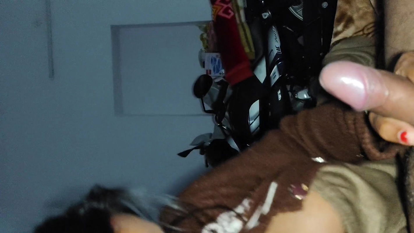 Desi Bhabhi Suking Oldest Man Cock