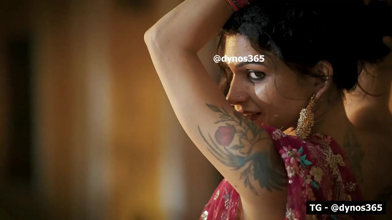 RESHMI NAIR – VAARANDA NUDE