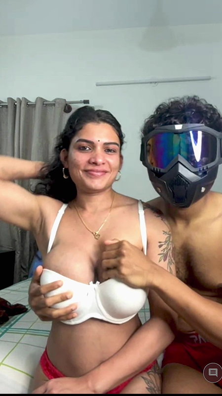 RESHMI NAIR – LIVE