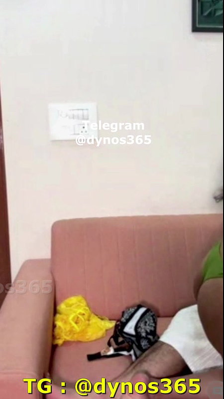 Reshmi Nair – Couple Live