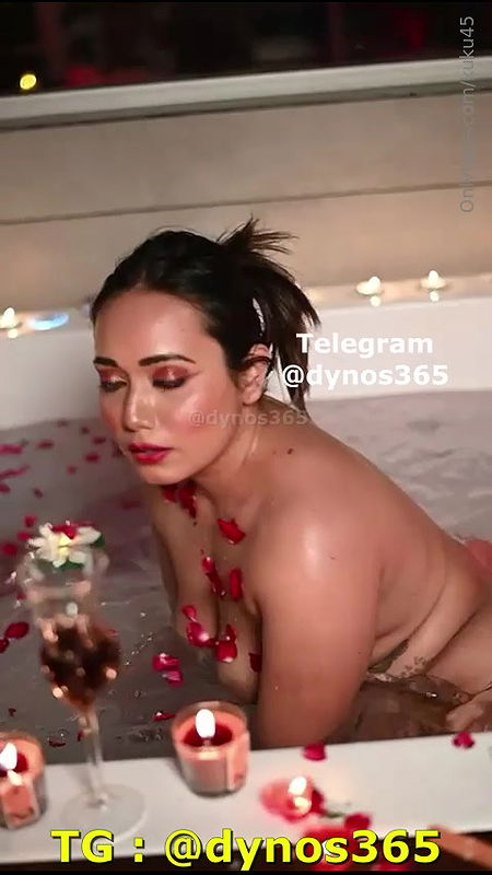 KOYEL SARKAR – ONLYFANS (10)