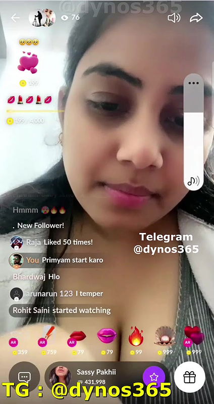 Sassy Pakhii Tango show