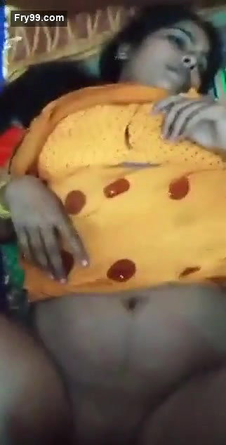 Sexy Desi Bhabhi Blowjob and Fucked