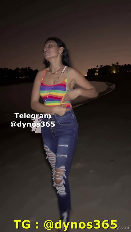 SASSYVANI – PPV – BEACH NUDE