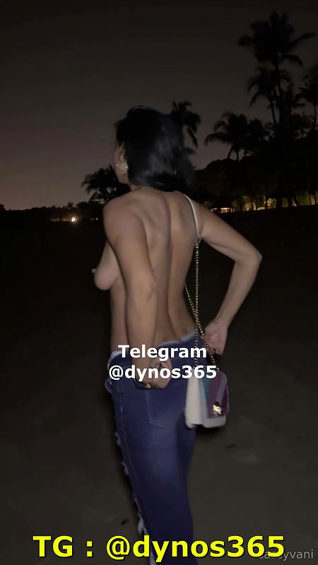 SASSYVANI – PPV – BEACH NUDE