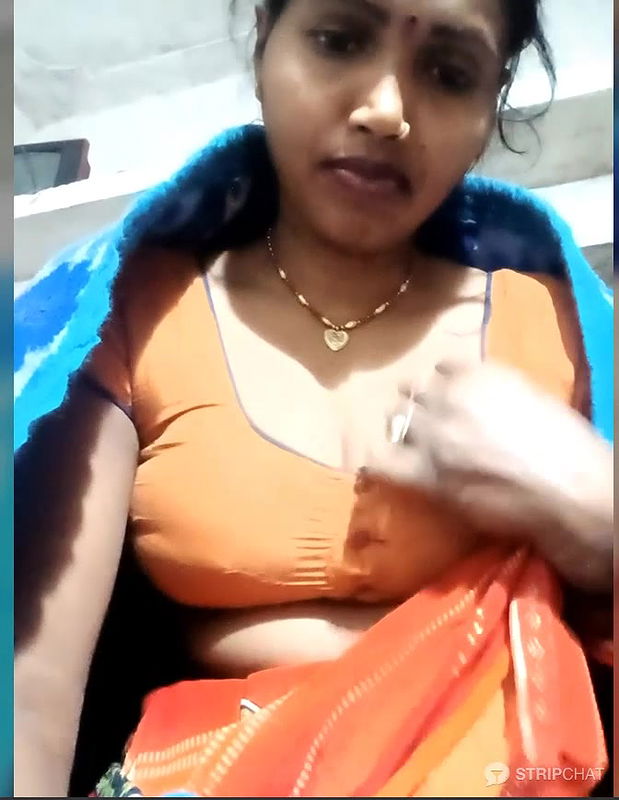 Cm_pooja-stripchat-ticket-show