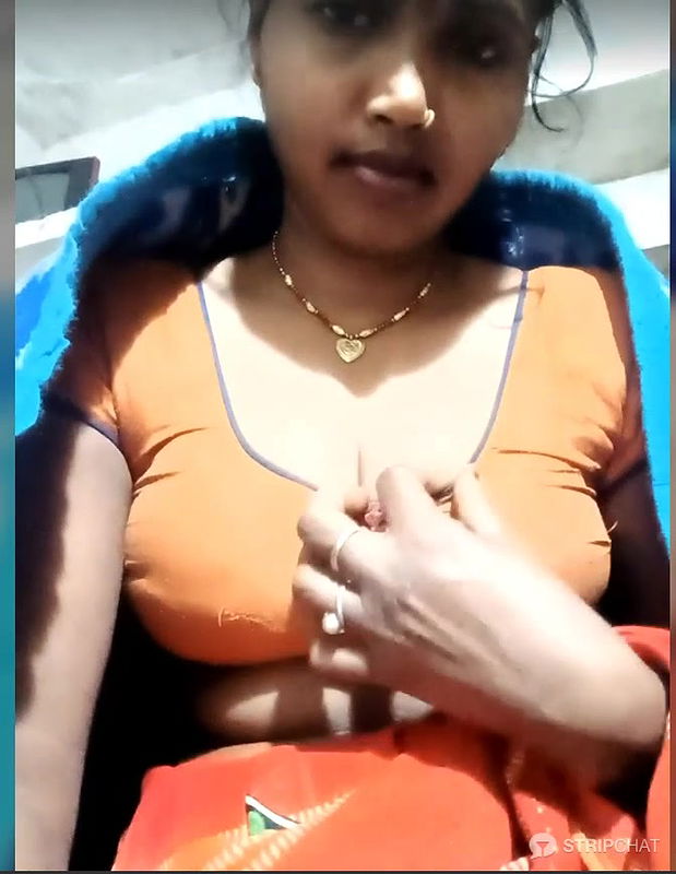 Cm_pooja-stripchat-ticket-show