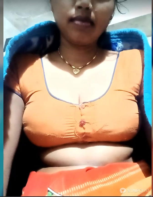 Cm_pooja-stripchat-ticket-show