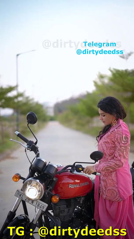 RESHMI NAIR – BULLET COUPLE App video