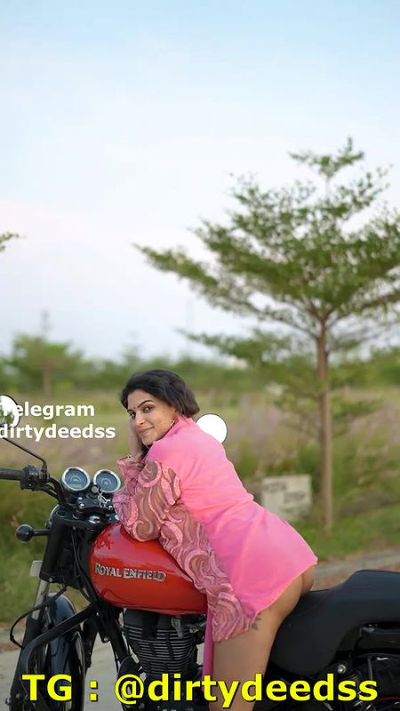 RESHMI NAIR – BULLET COUPLE App video