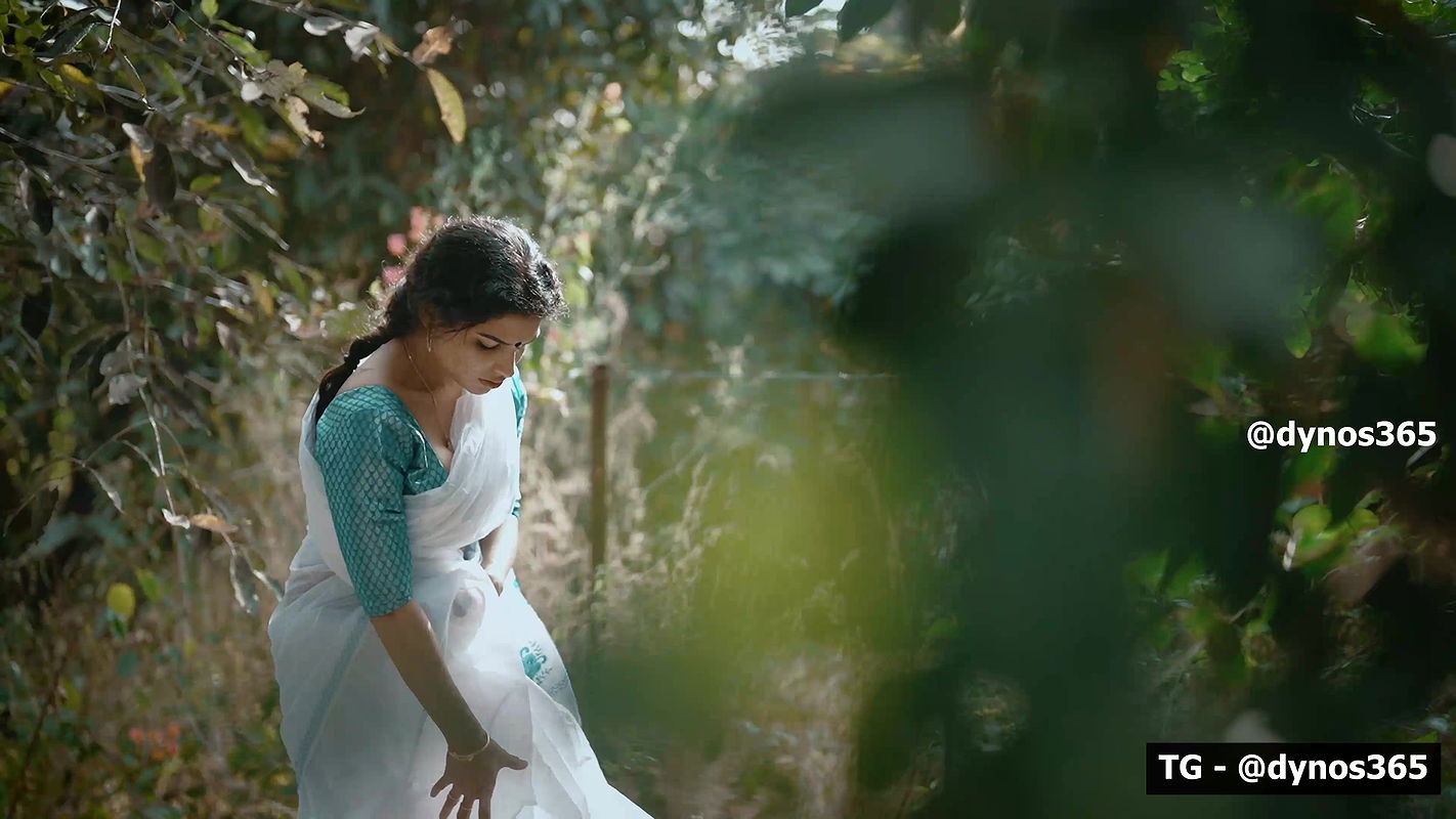 RESHMI NAIR – WHITE SAREE App video