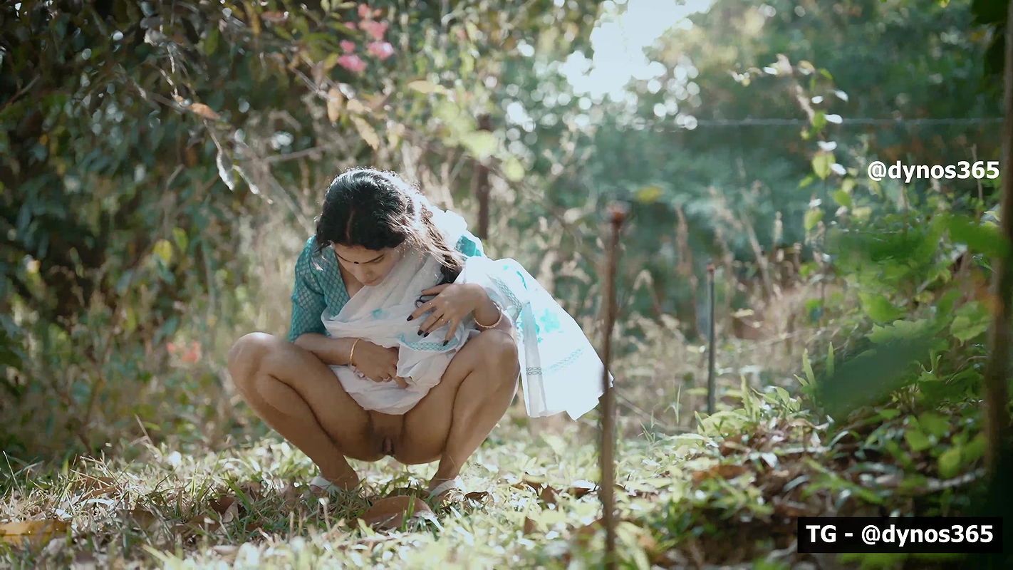 RESHMI NAIR – WHITE SAREE App video