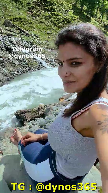 RESHMI NAIR – MOUNTAIN NUDE App video