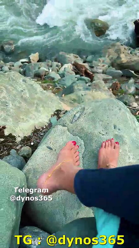 RESHMI NAIR – MOUNTAIN NUDE App video