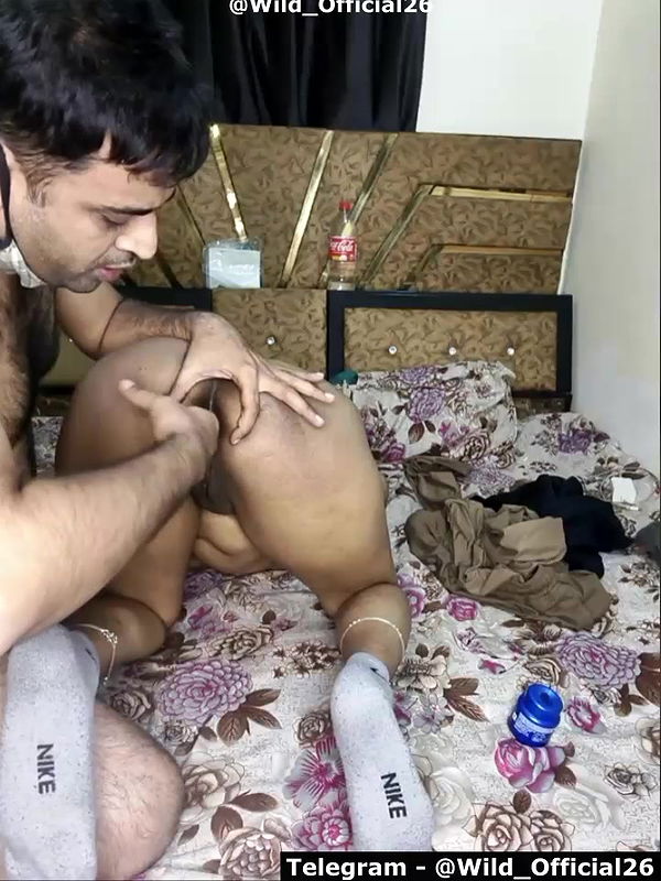 ITZ_GURU-stripchat-ticket-show