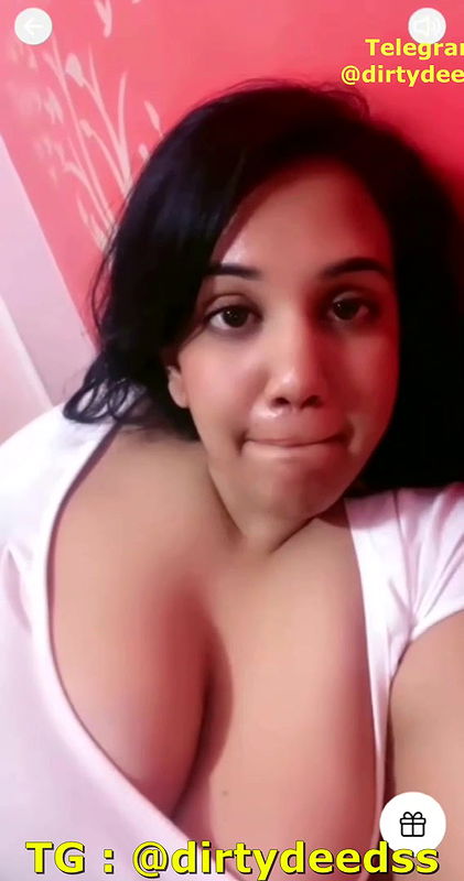 HONEY BEE 1Tango show