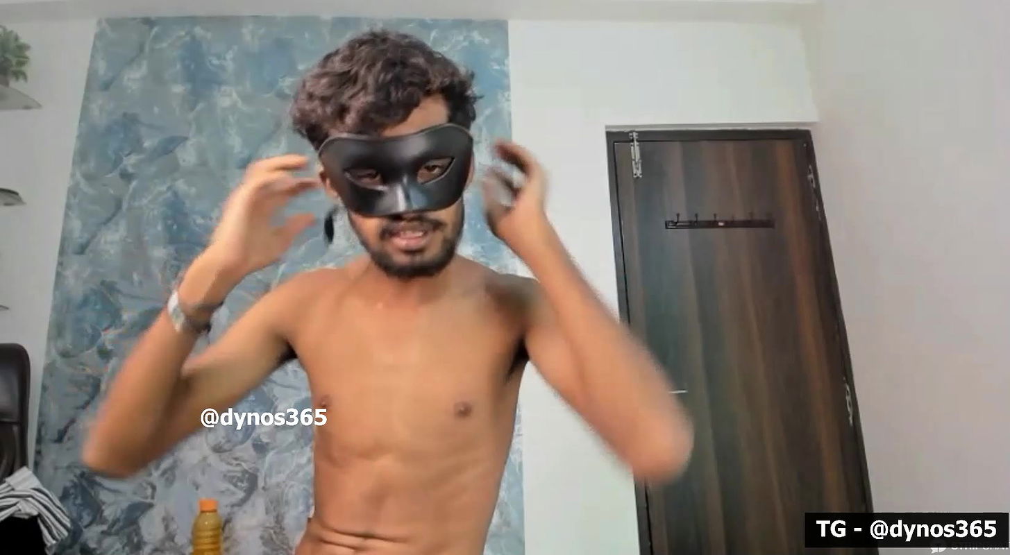 Dignified_Pari-stripchat-ticket-show