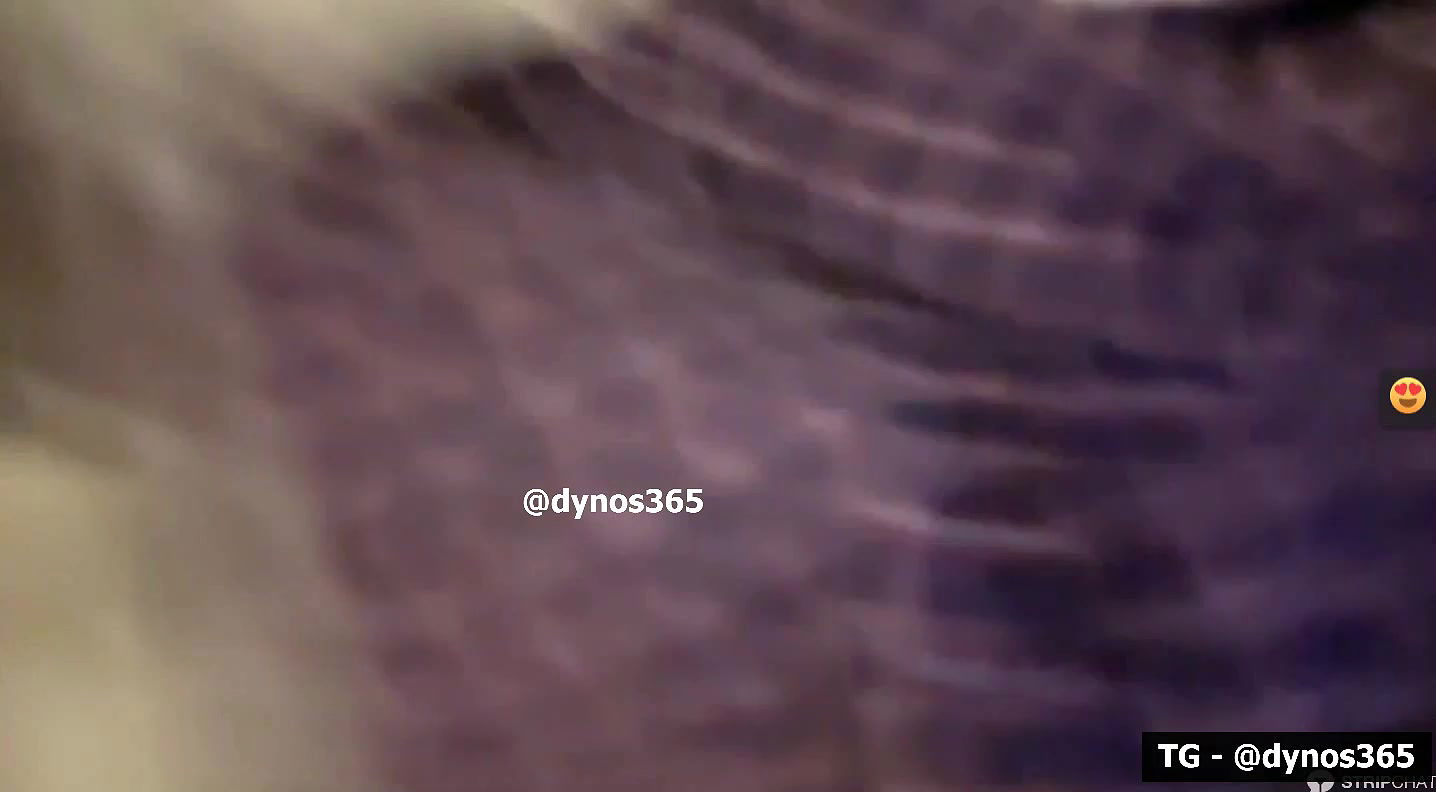 neelayoung-stripchat-ticket-show