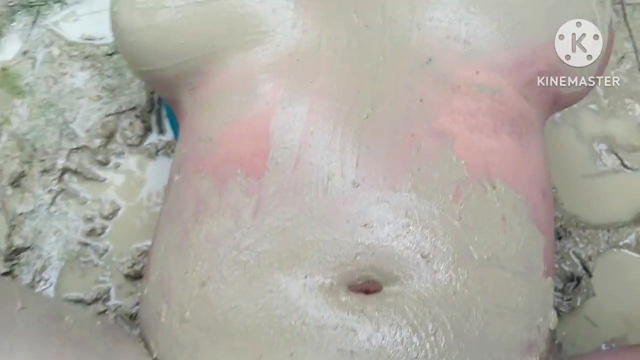 Desi Bhabhi New Style of Fucking with Soil