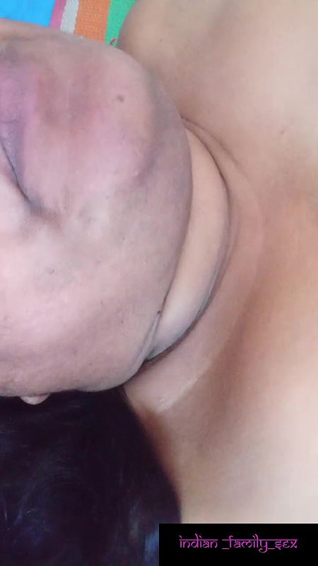 Facial Expressions Wile Licking Pusssy