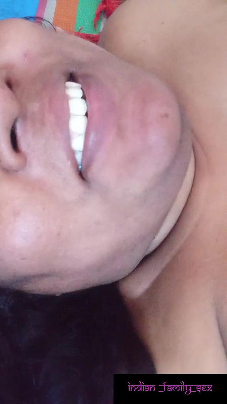 Facial Expressions Wile Licking Pusssy