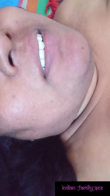 Facial Expressions Wile Licking Pusssy