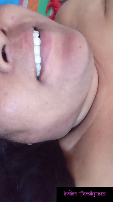 Facial Expressions Wile Licking Pusssy